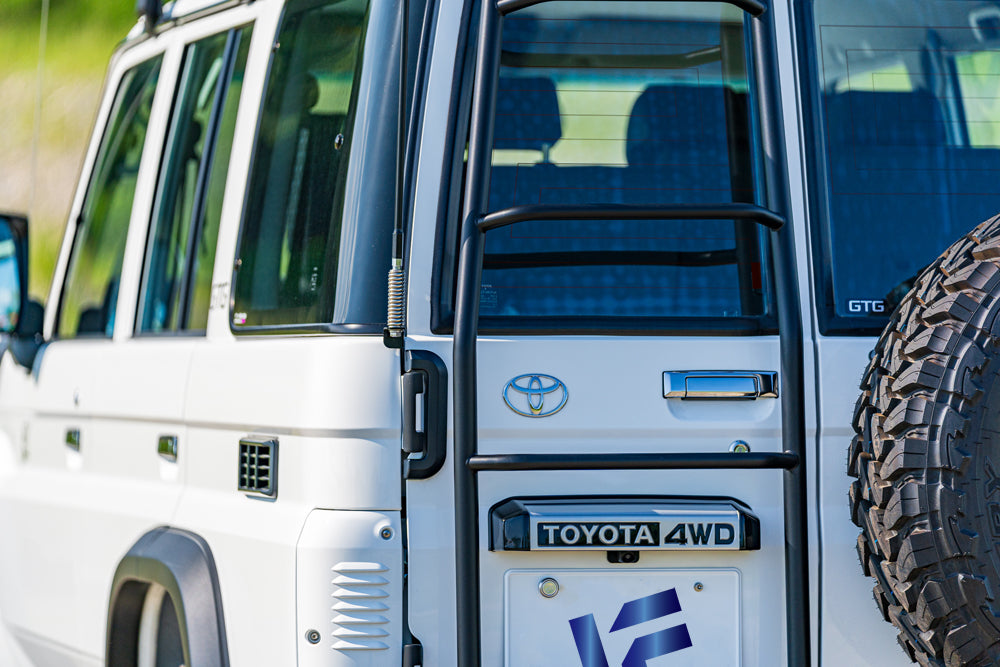 ランクル70 フラッグポールステー アンテナ基台 無線基台 LANDCRUISER 76